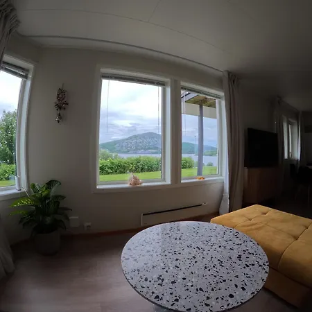Дом отдыха Valentina By Arctic Prive - Northern Lights With Sauna & Fjord View In Альта